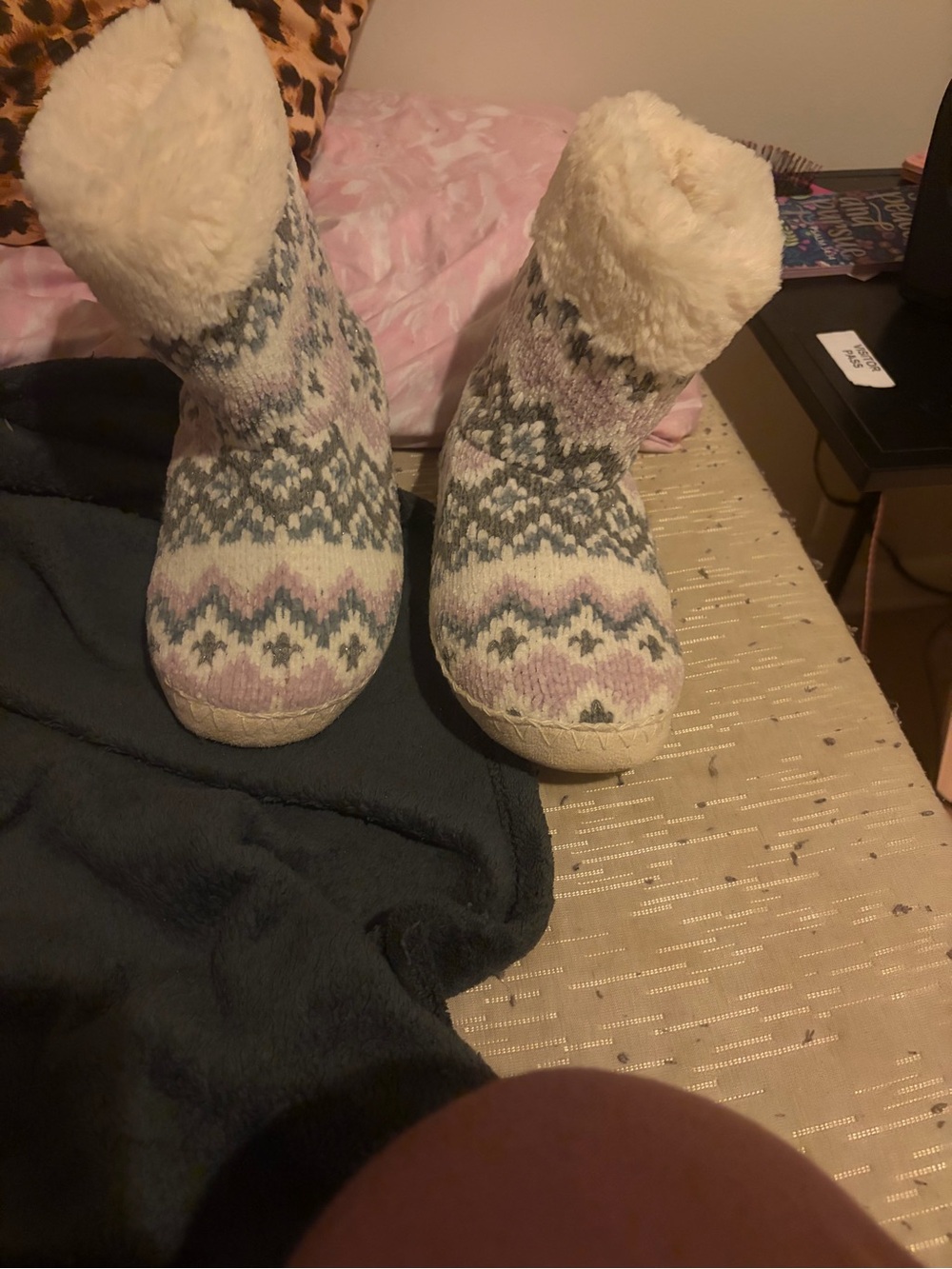 Kids Cozy Fleece-Lined Patterned Boot Slippers - Pink & Gray